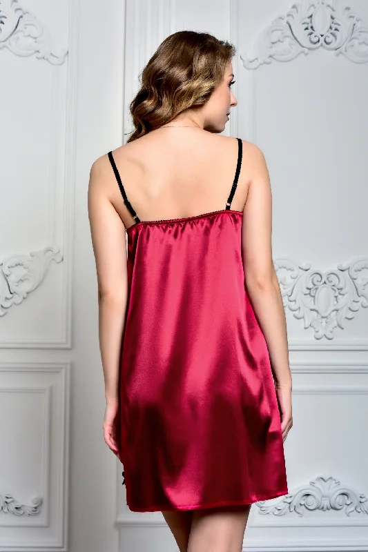 Short Lace-trim Chemise in Burgundy