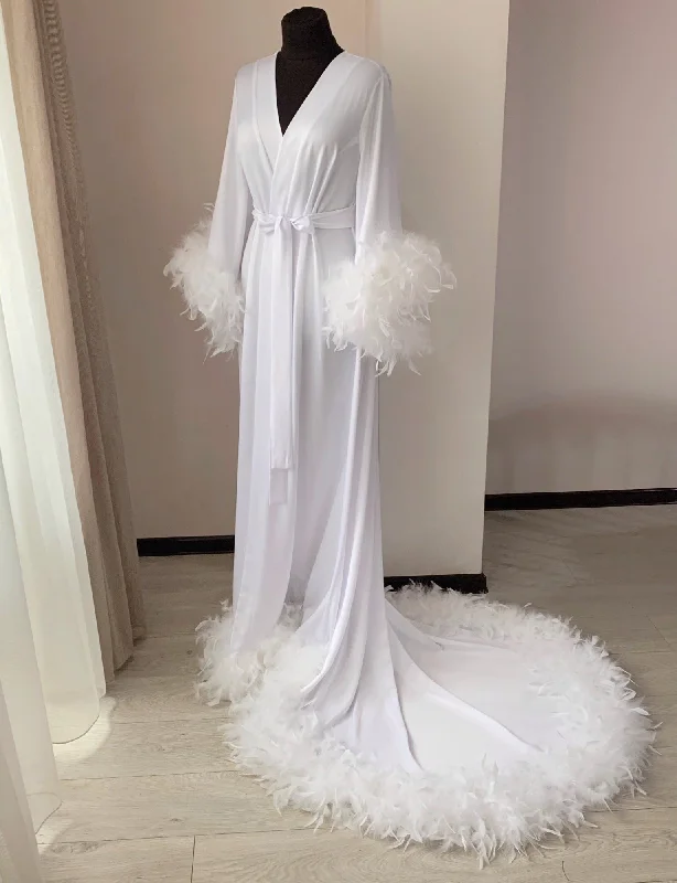 Feather robe long with train White